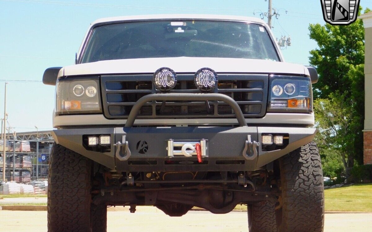 Ford-Bronco-1994-7
