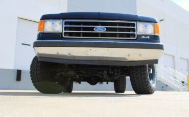 Ford-Bronco-Cabriolet-1990-8