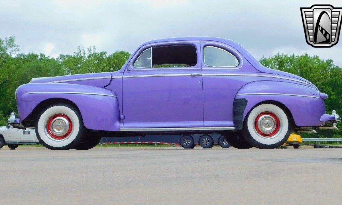 Ford-Coupe-1946-4