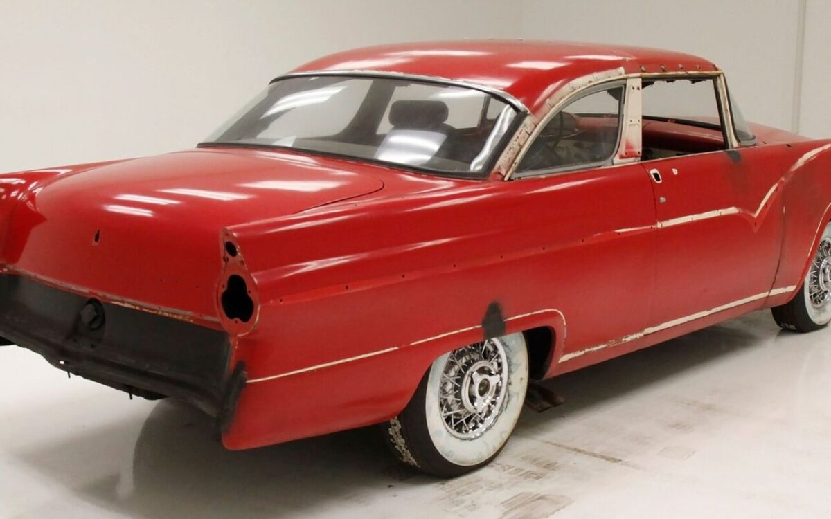 Ford-Crown-Victoria-1955-3
