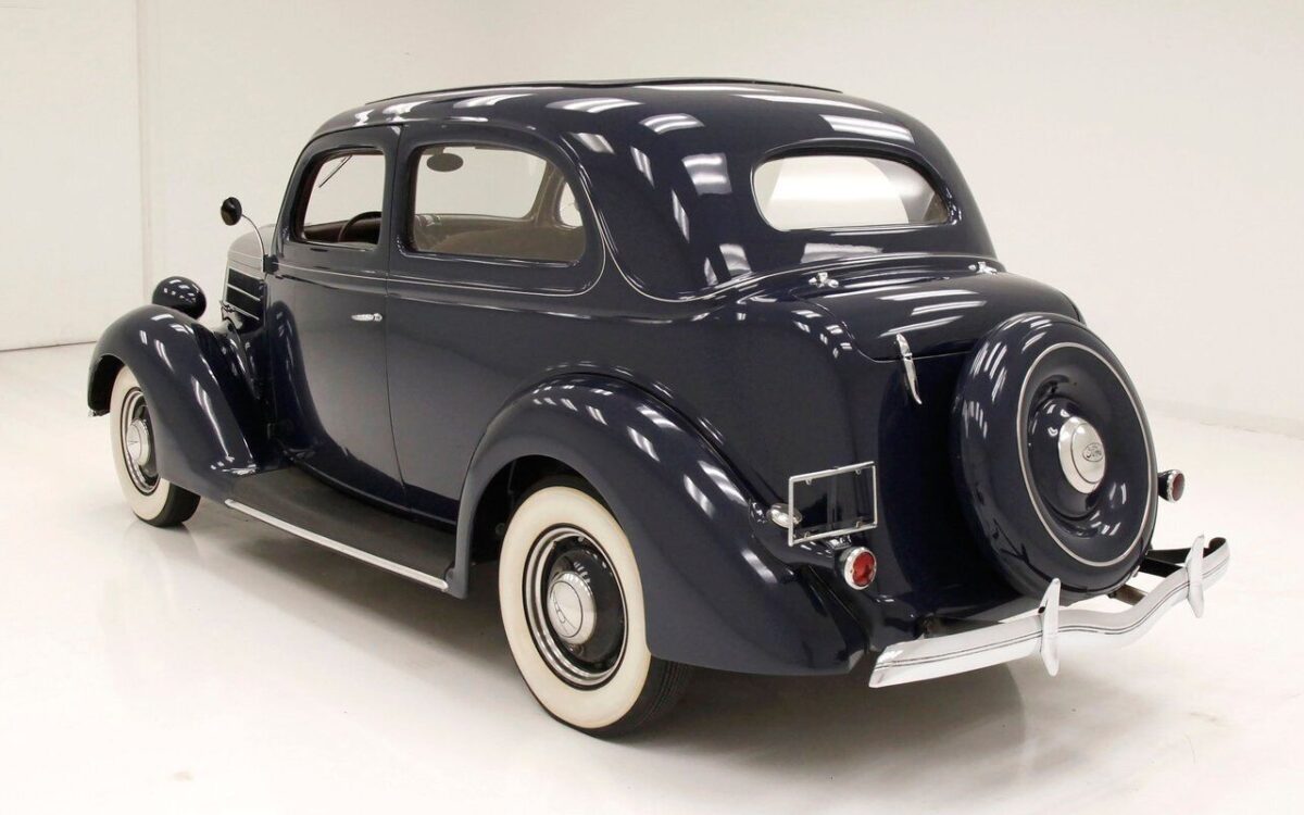 Ford-Deluxe-Berline-1936-2
