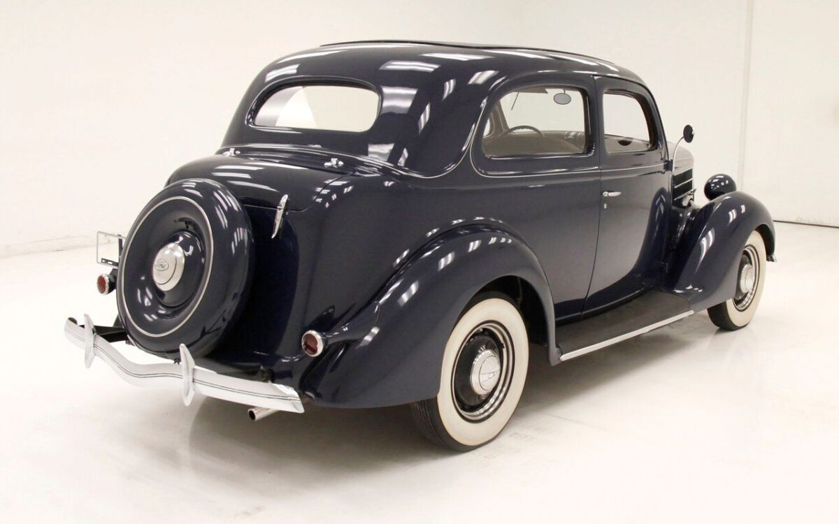 Ford-Deluxe-Berline-1936-4