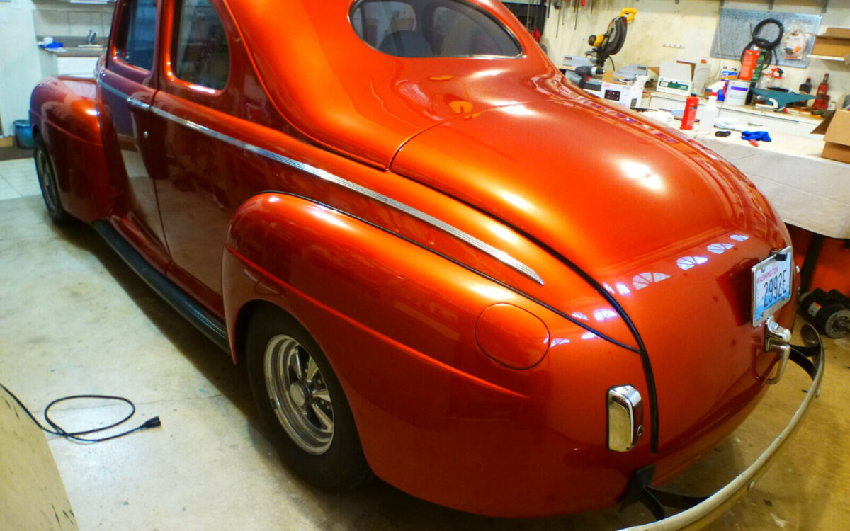 Ford-Deluxe-Coupe-1941-6