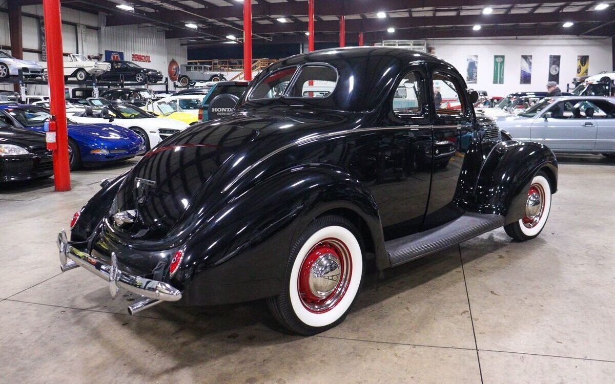 Ford-Deluxe-Coupe-Coupe-1938-6