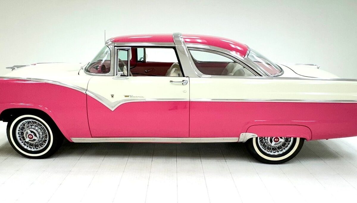 Ford-Fairlane-1955-1