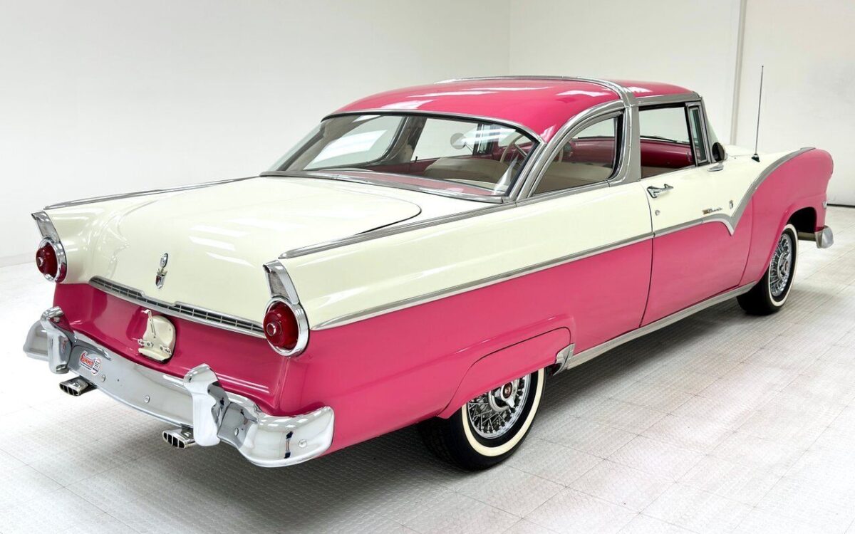 Ford-Fairlane-1955-4