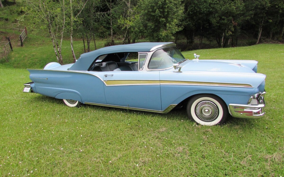 Ford-Fairlane-Cabriolet-1957-2