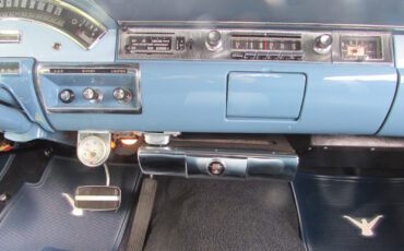 Ford-Fairlane-Cabriolet-1957-26