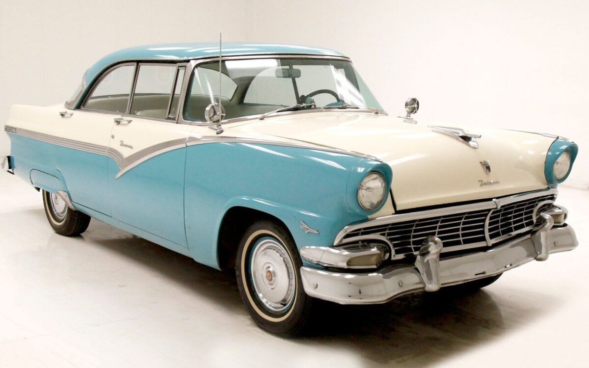 Ford-Fairlane-Fordor-Berline-1956-5