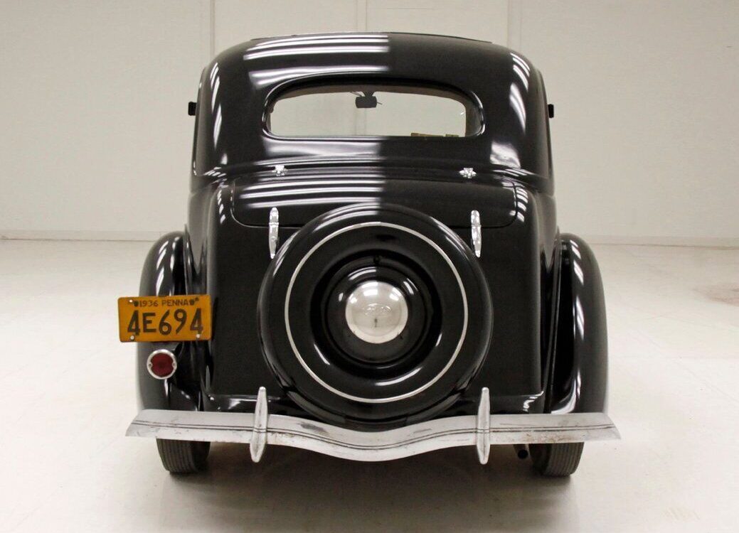 Ford-Fordor-Standard-Berline-1936-3