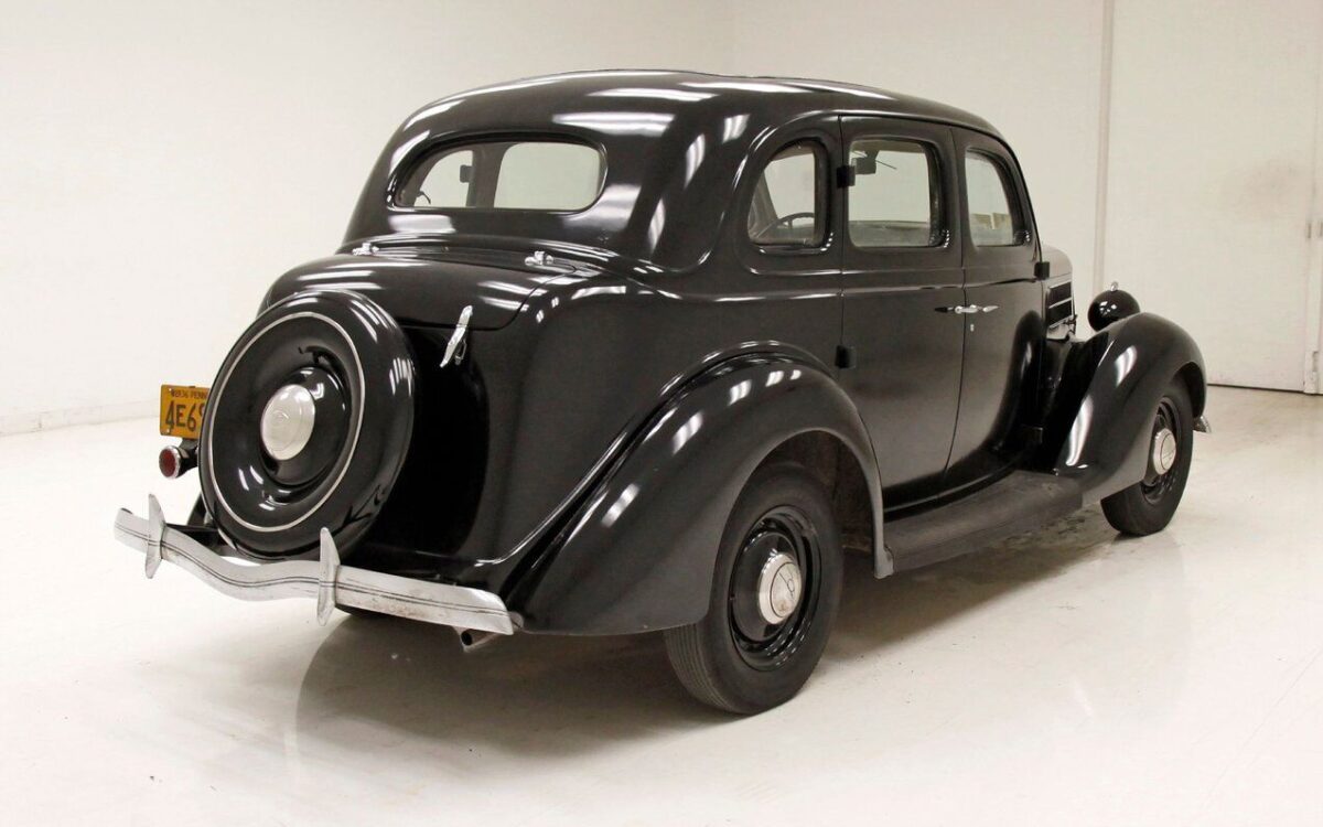 Ford-Fordor-Standard-Berline-1936-4
