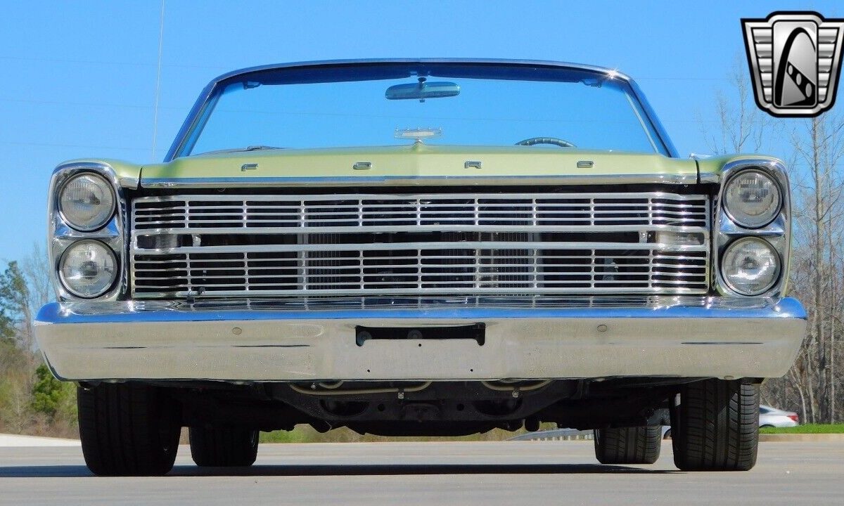 Ford-Galaxie-1966-5