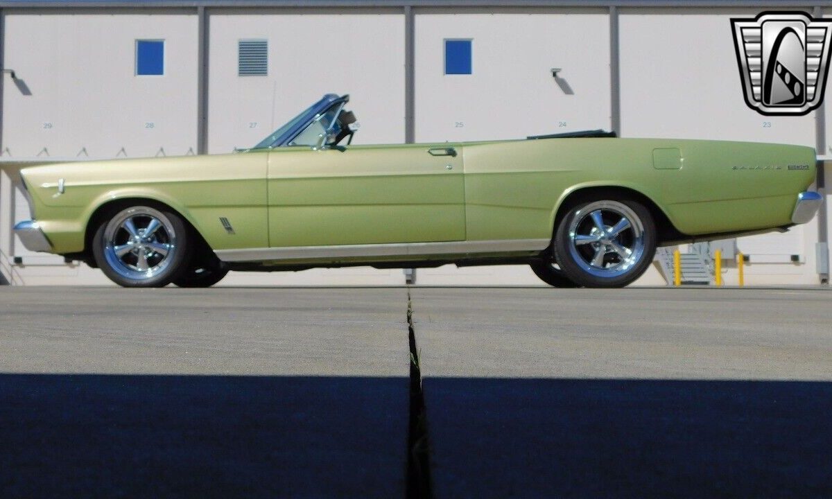 Ford-Galaxie-1966-7