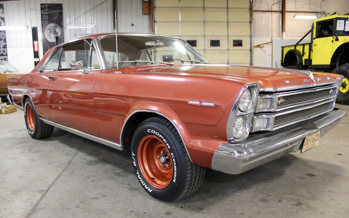 Ford-Galaxie-Coupe-1966-6