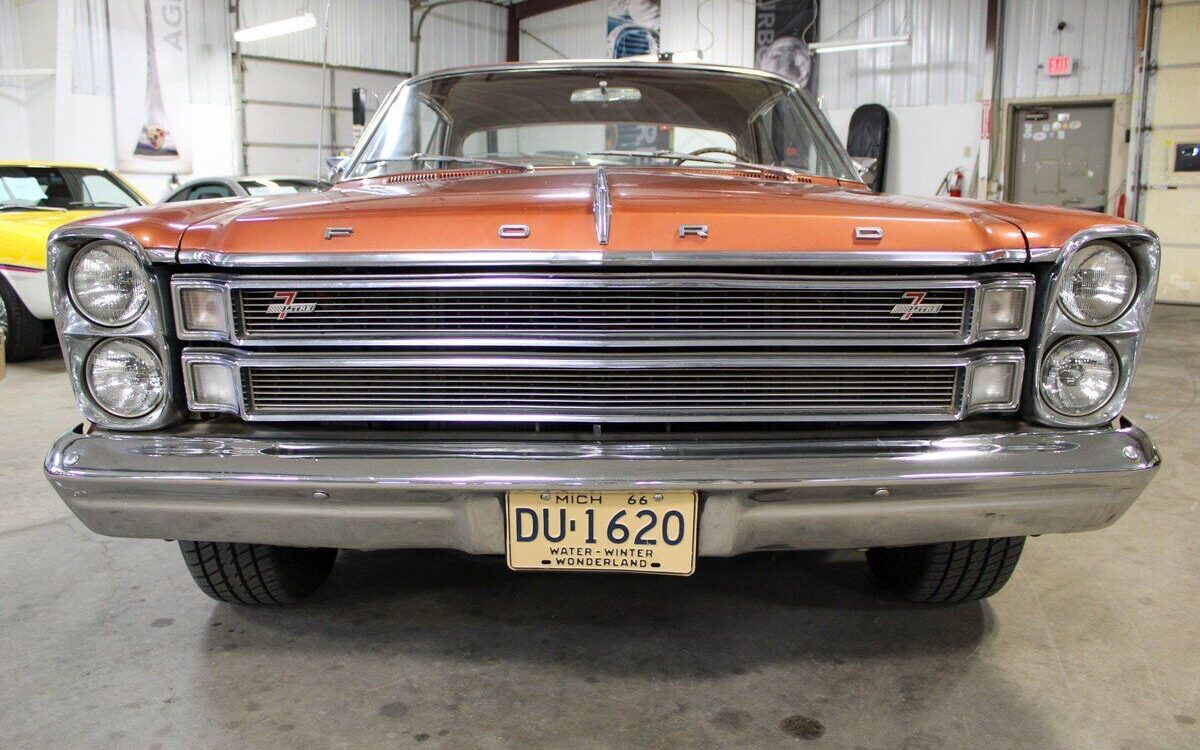 Ford-Galaxie-Coupe-1966-7
