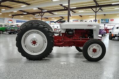 Ford-Golden-Jubilee-Tractor-1953-3
