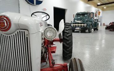 Ford-Golden-Jubilee-Tractor-1953-8