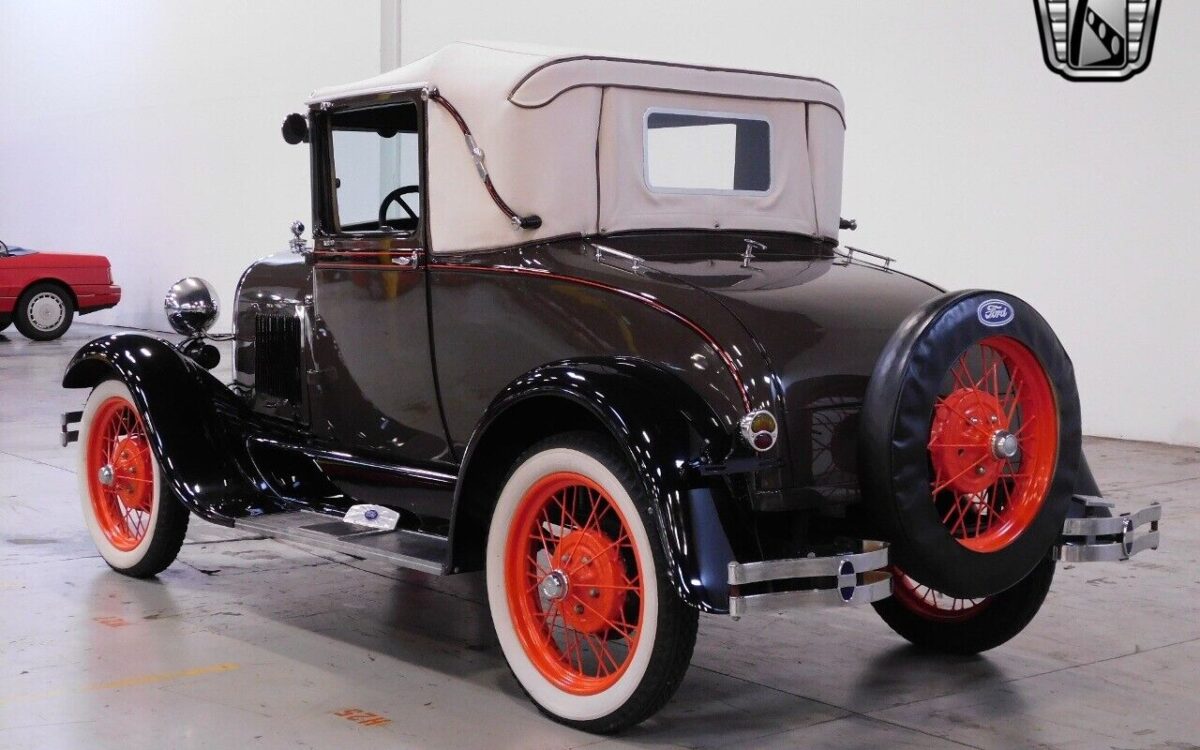 Ford-Model-A-1929-3