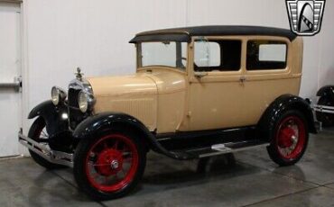 Ford-Model-A-Berline-1928-2