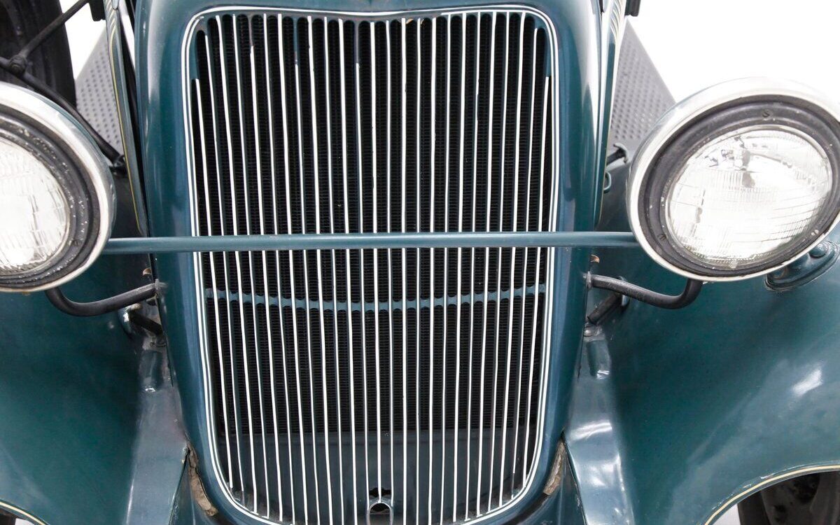 Ford-Model-B-Pickup-1932-11
