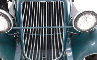 Ford-Model-B-Pickup-1932-11