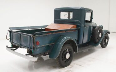 Ford-Model-B-Pickup-1932-3