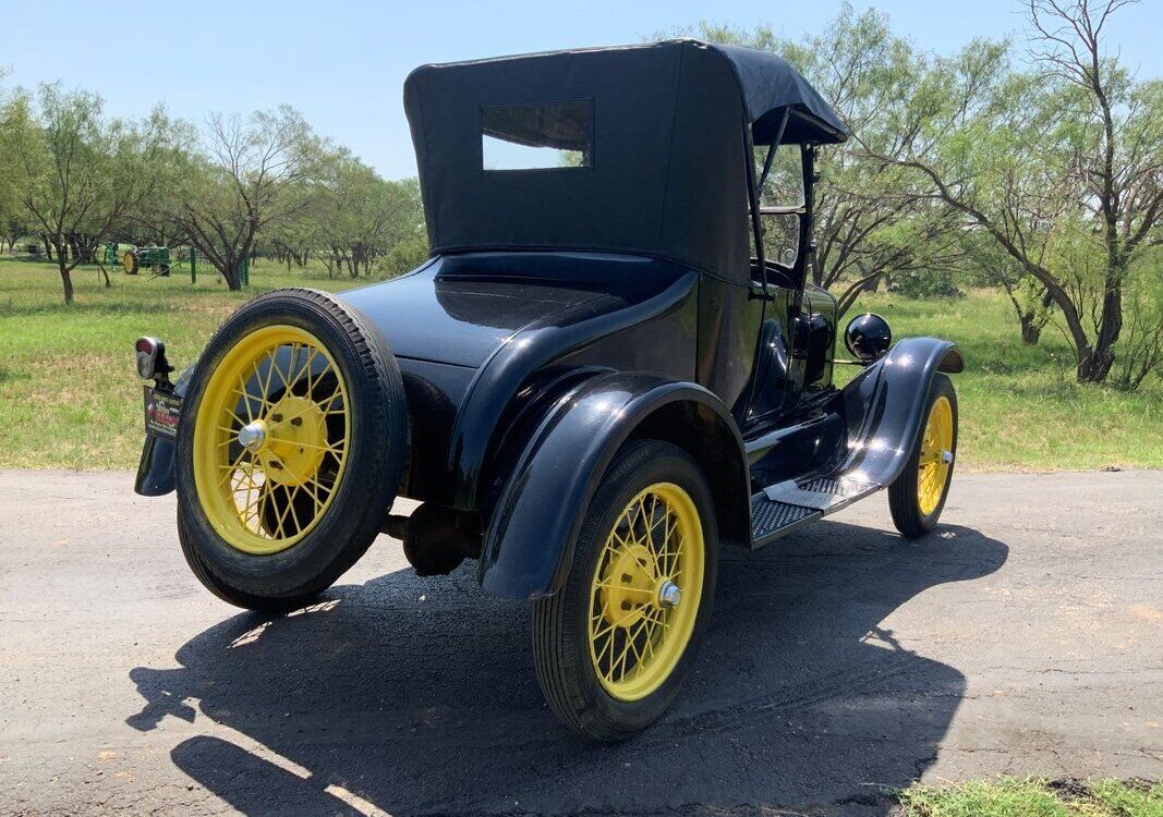 Ford-Model-T-Cabriolet-1926-5