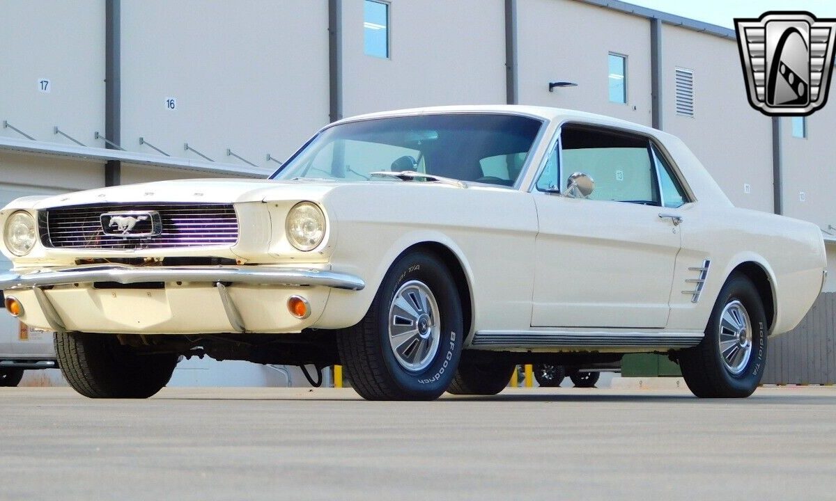 Ford-Mustang-1966-3