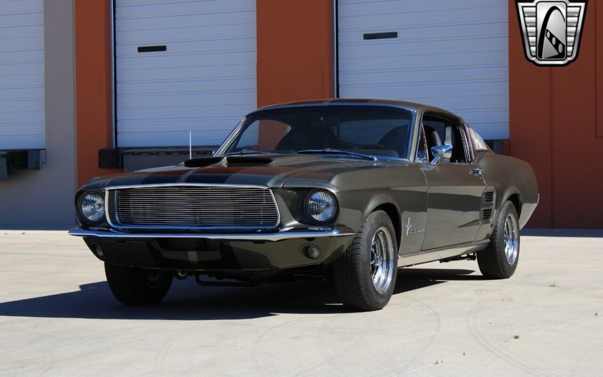 Ford-Mustang-1967-4