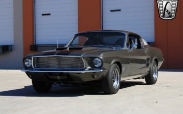 Ford-Mustang-1967-4