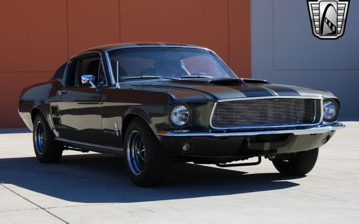 Ford-Mustang-1967-5