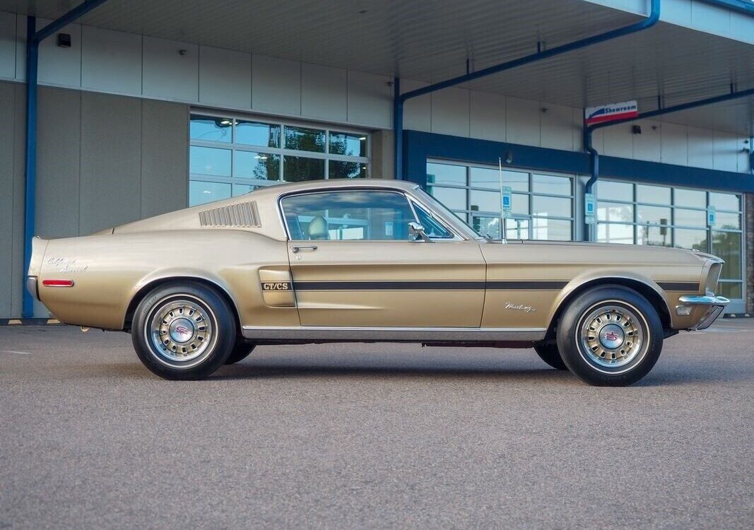 Ford-Mustang-1968-6