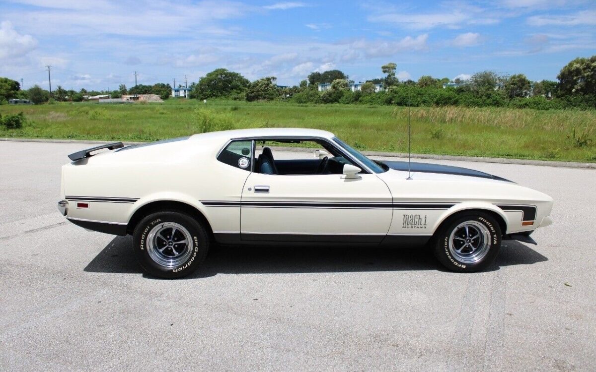 Ford-Mustang-1971-8