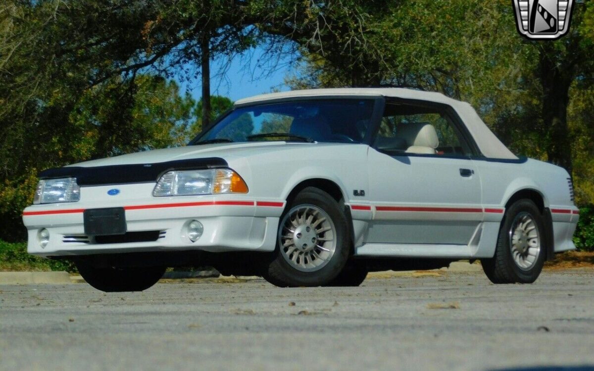 Ford-Mustang-1988-2