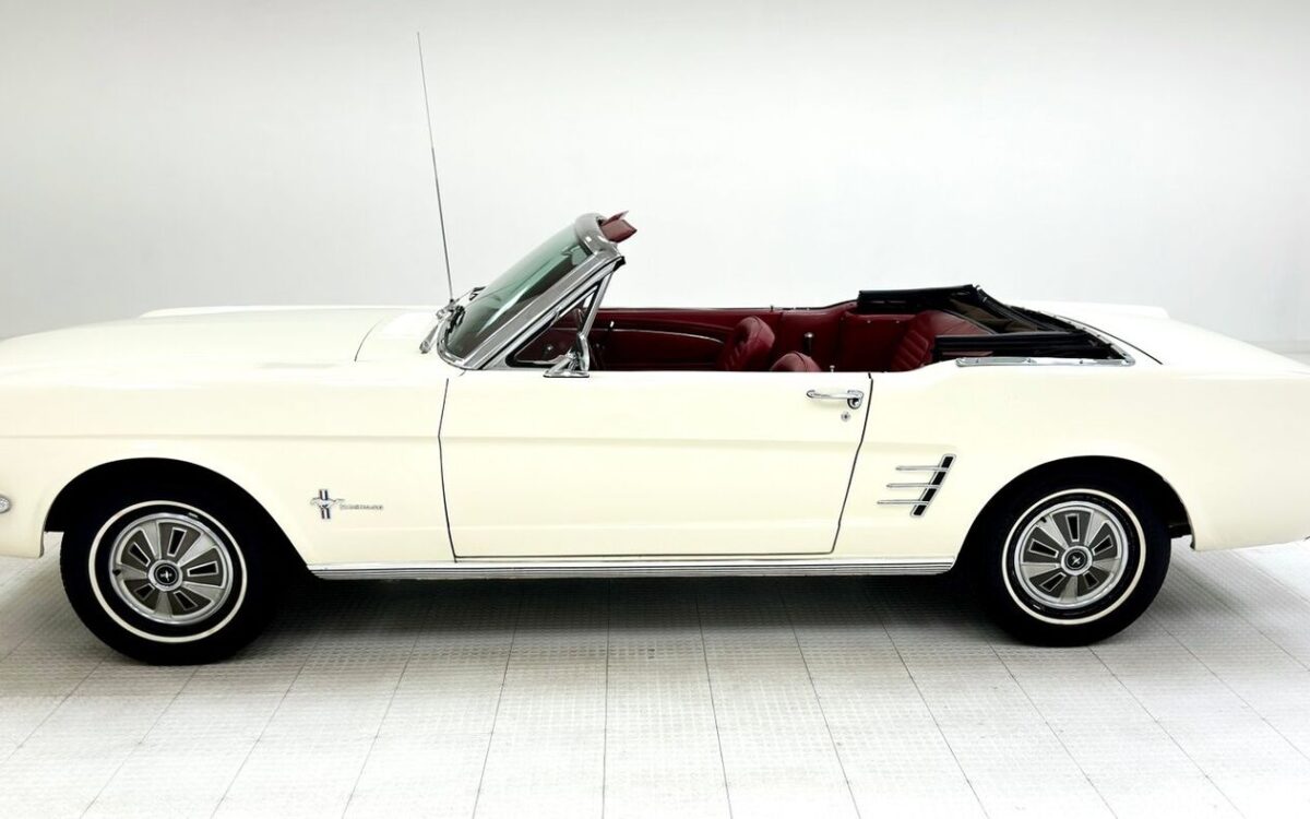 Ford-Mustang-Cabriolet-1966-3