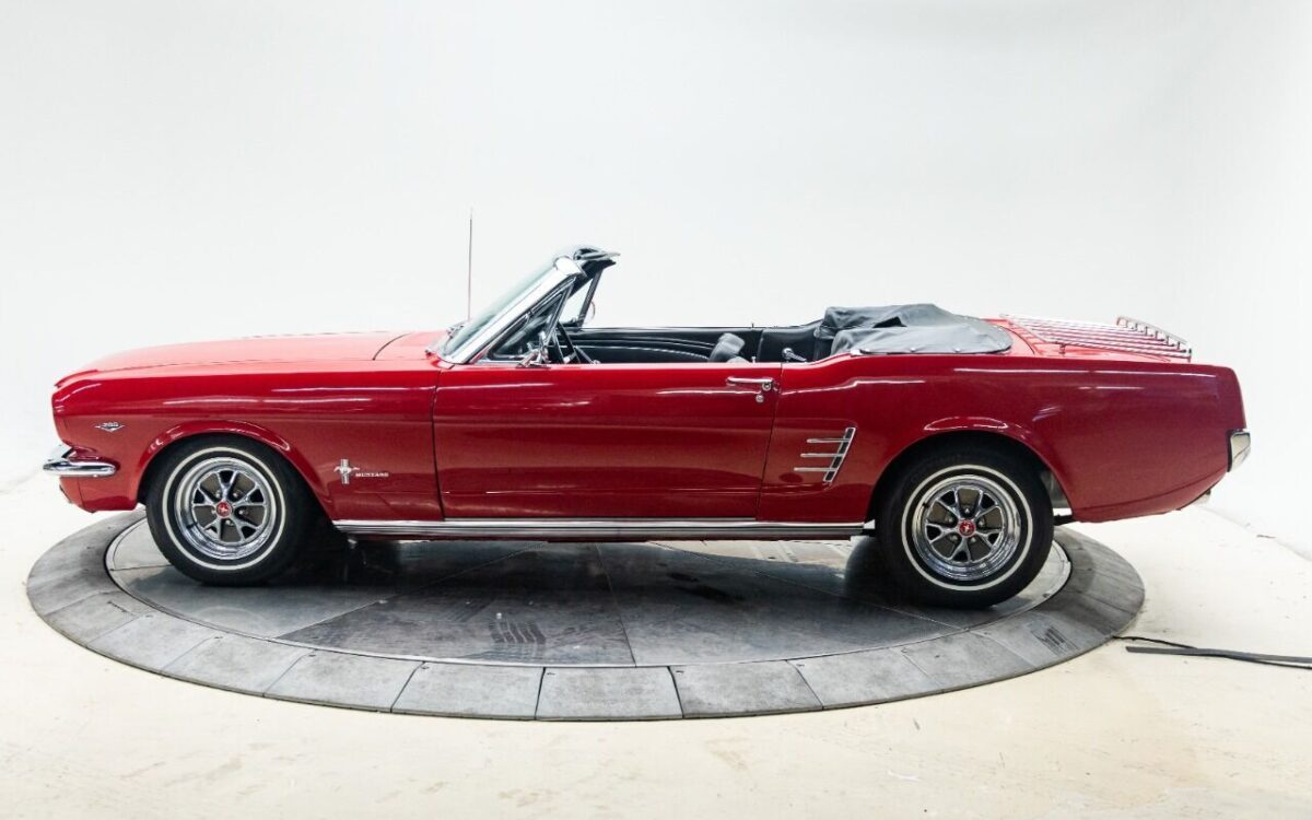 Ford-Mustang-Cabriolet-1966-3