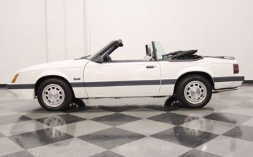 Ford-Mustang-Cabriolet-1986-2