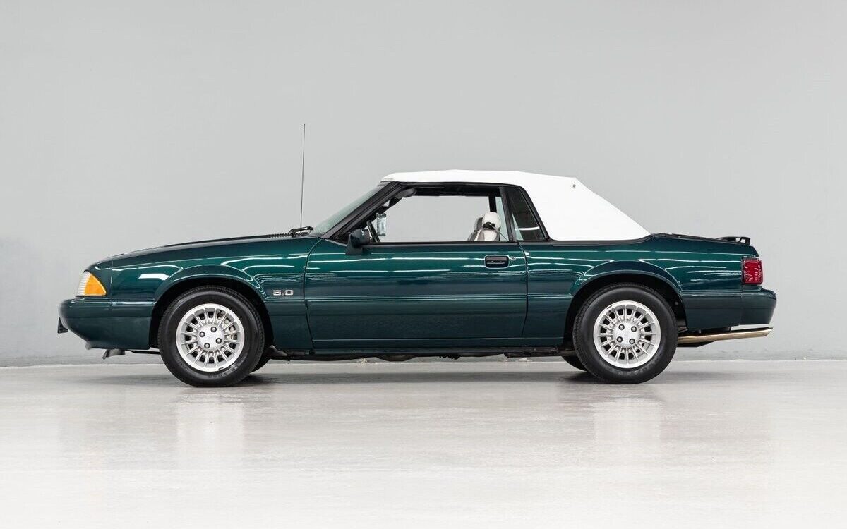 Ford-Mustang-Cabriolet-1990-2