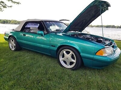 Ford-Mustang-Cabriolet-1992-13