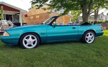 Ford-Mustang-Cabriolet-1992-2