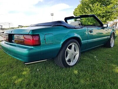 Ford-Mustang-Cabriolet-1992-4