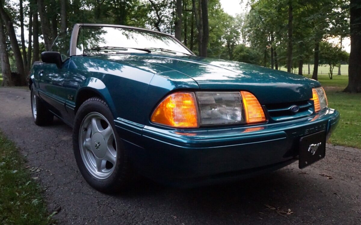 Ford-Mustang-Cabriolet-1993-28
