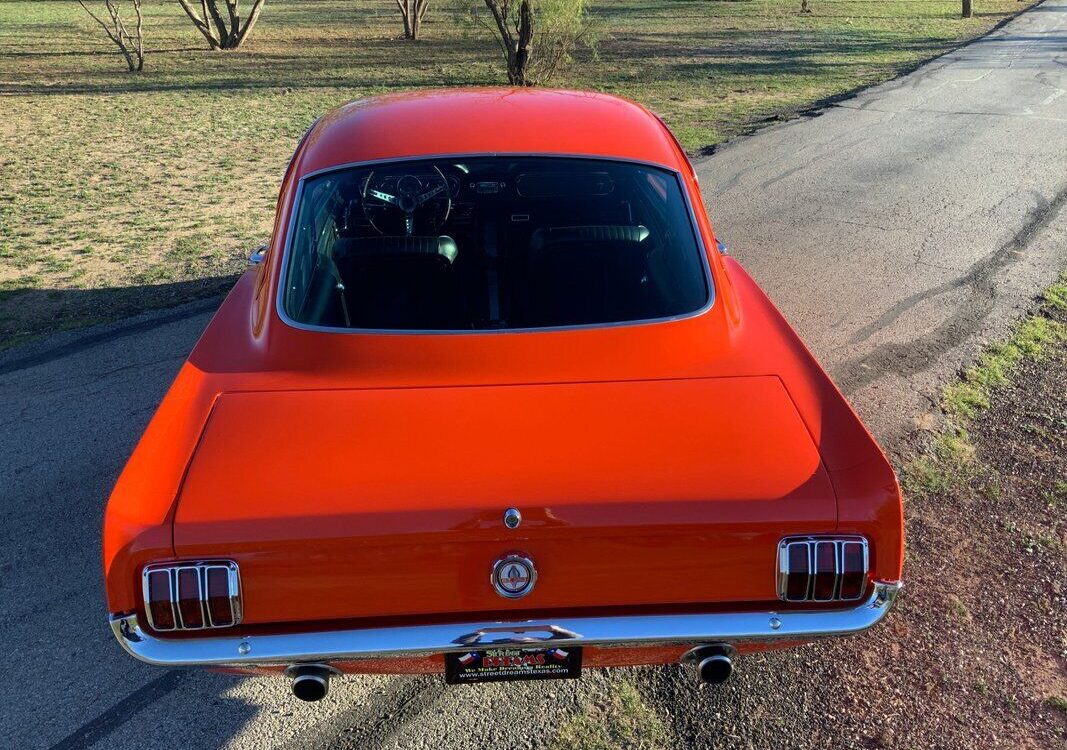 Ford-Mustang-Coupe-1965-3