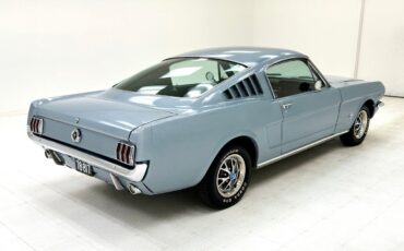 Ford-Mustang-Coupe-1965-4