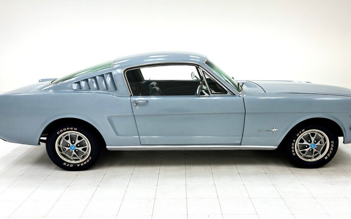 Ford-Mustang-Coupe-1965-5