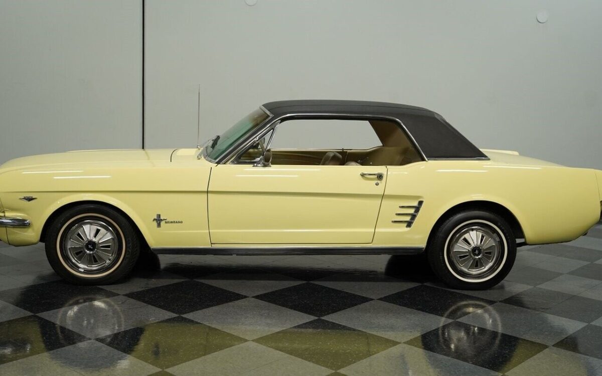 Ford-Mustang-Coupe-1966-2