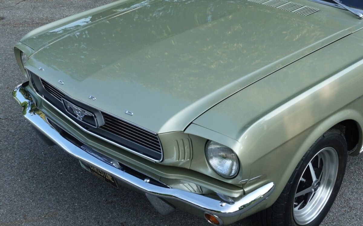 Ford-Mustang-Coupe-1966-8