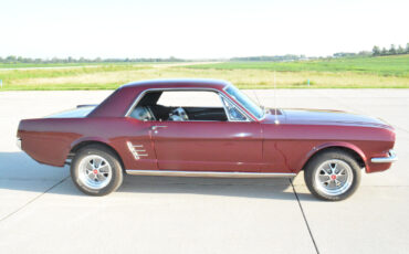 Ford-Mustang-Coupe-1966-9