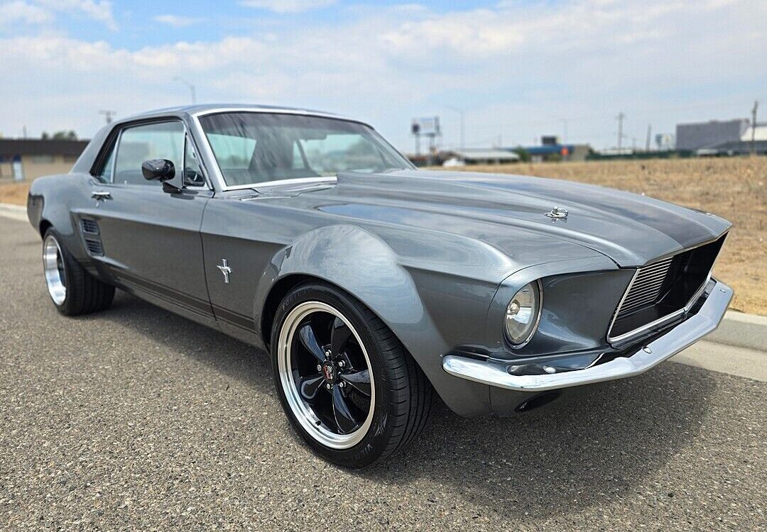 Ford-Mustang-Coupe-1967-1