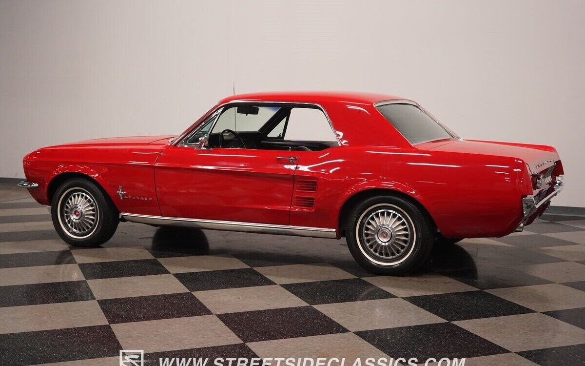 Ford-Mustang-Coupe-1967-10